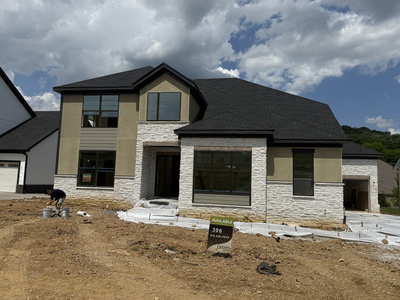 7424 Leelee Drive