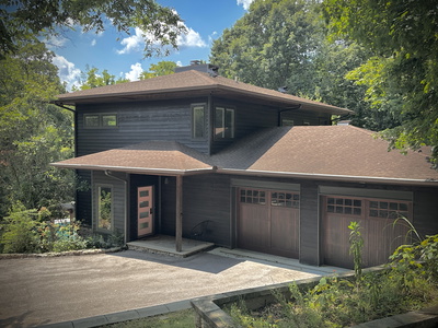 1122 Oman Dr