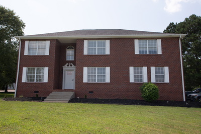 1805 Pointe Ct