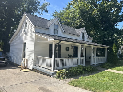 961 Glass St