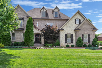 2811 Craythorne Dr