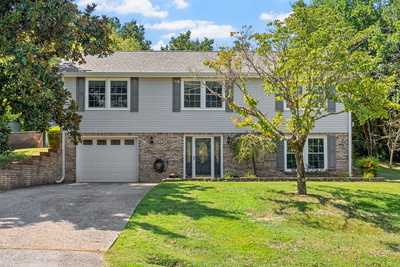 306 Grassland Dr