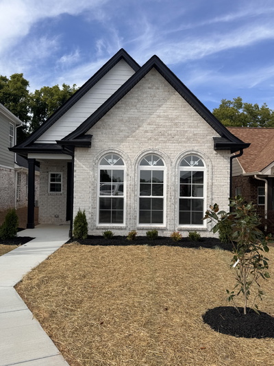 610 Sundance St