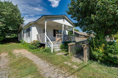 1335 8th Street, NE