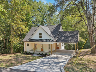 119 Oak Dr