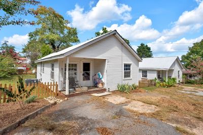 203 3rd Ave, NE