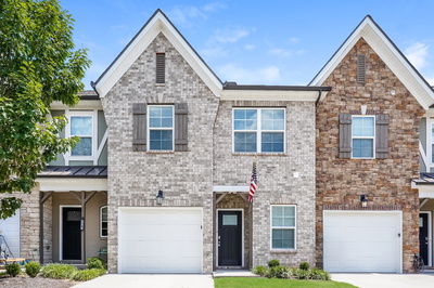 121 Hickory Station Ln