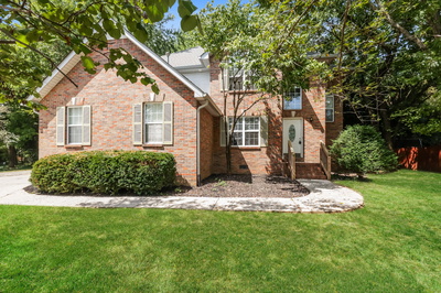 305 Castlemere Ct