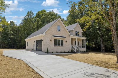 1045 Twin Pine Rd
