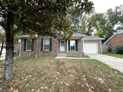 215 Kathleen Ct