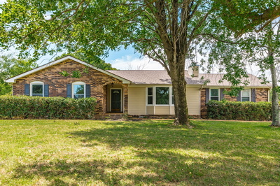 140 Oak Forest Dr