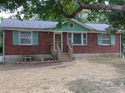 328 Jacksonian Dr