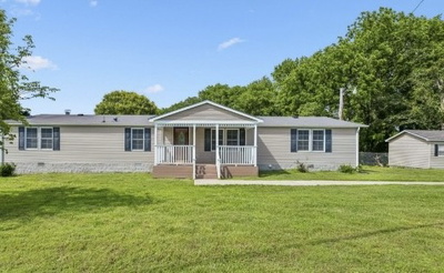 210 Crestview Dr
