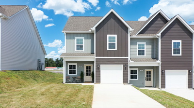 Exterior view of 703 S Wall St in Shelbyville, TN