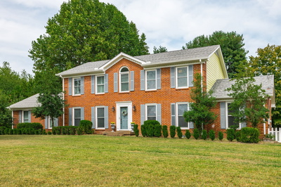 131 W Ridge Dr