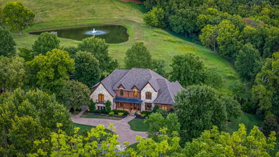 405 Lake Valley Dr
