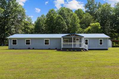 633 Friendship Acres Dr