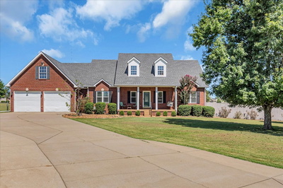 Exterior view of 2508 Sidney Rd in Chapel Hill, TN