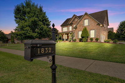 1832 Ivy Crest Drive