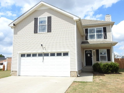 1321 Loren Cir