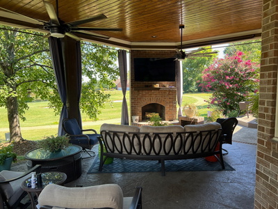 207 Black Hawk Way