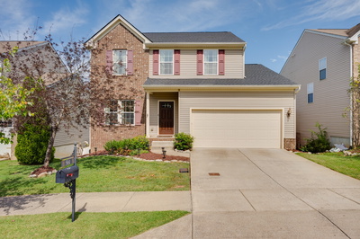 561 Wolfeboro Ln