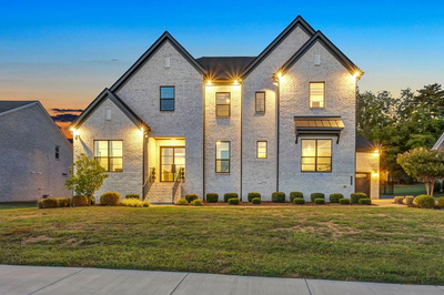647 Concord Dr