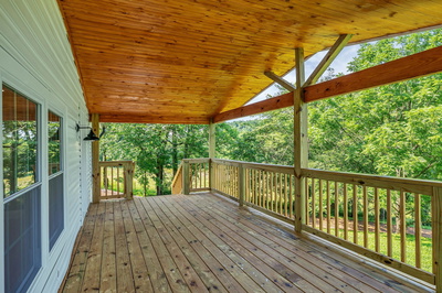 Exterior view of 1941 Terrapin Branch Rd in Mount Pleasant, TN