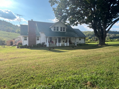 Exterior view of 3544 Highway 231, S in Shelbyville, TN