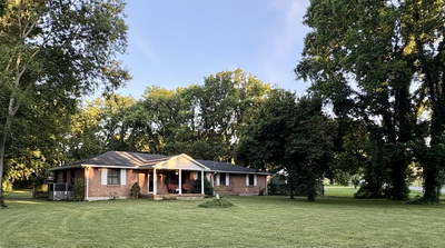 456 Ewing Ln