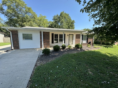 116 SE Springdale Dr