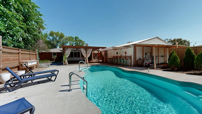 2612 Western Hills Dr