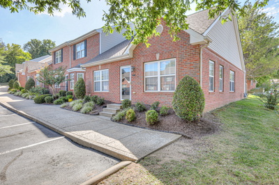 1101 Downs Blvd