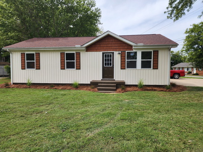 742 Hartsville Pike