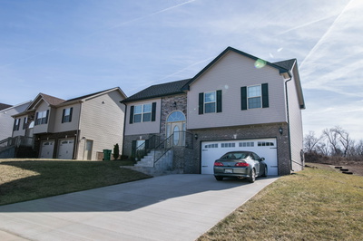 1842 Macarther Way