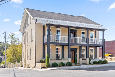 Exterior view of 638 Madison St in Clarksville, TN