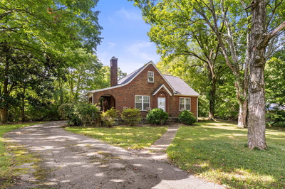1460 Golf Club Ln
