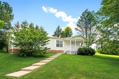 Exterior view of 3029 Annsley Pl in Pleasant View, TN