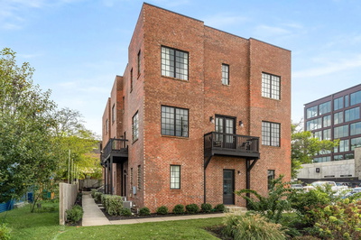 1226 Martin St