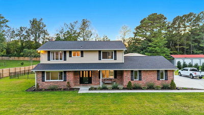 111 Lake Hills Rd