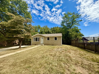 694 Shelton Ct