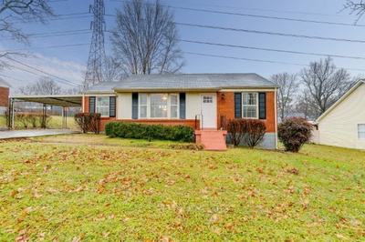 Exterior view of 2938 Leatherwood Dr in Nashville, TN