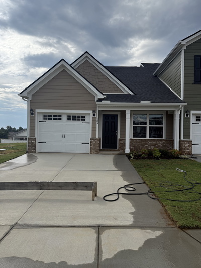 105 Coleson Lane