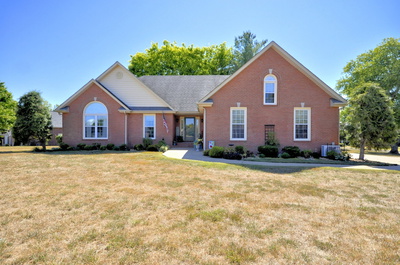 2572 HEDGEROW LN