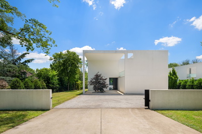 1143 Battery Ln