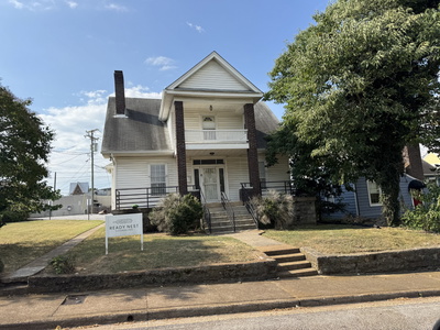 2107 Bernard Ave