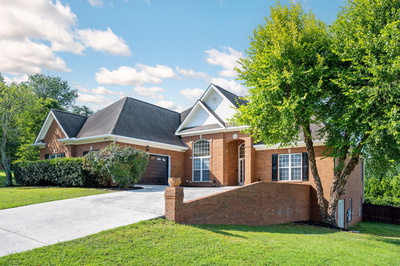 Exterior view of 9836 Leslie Sandidge Drive in Ooltewah, TN