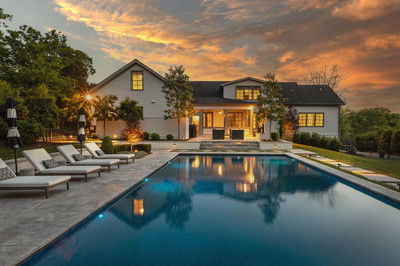 8108 Vaden Dr