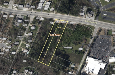 Exterior view of 8540 E Brainerd Road in Chattanooga, TN