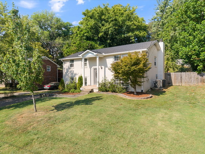 4947 Sherman Oaks Dr